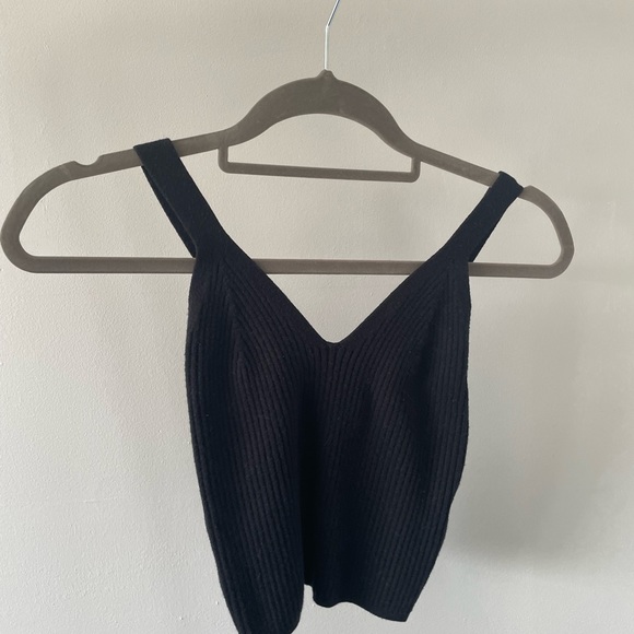 Sweater tank & Shrug Set - Picture 2 of 3